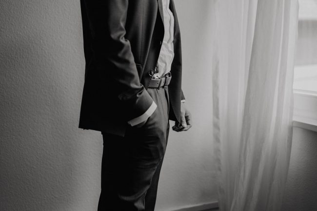 Hochzeit auf dem Weingut Nägelsförst mit Freier Trauung von Lisa & Andi Photography. Brautkleid von der Bridal Boutique Baden-Baden.