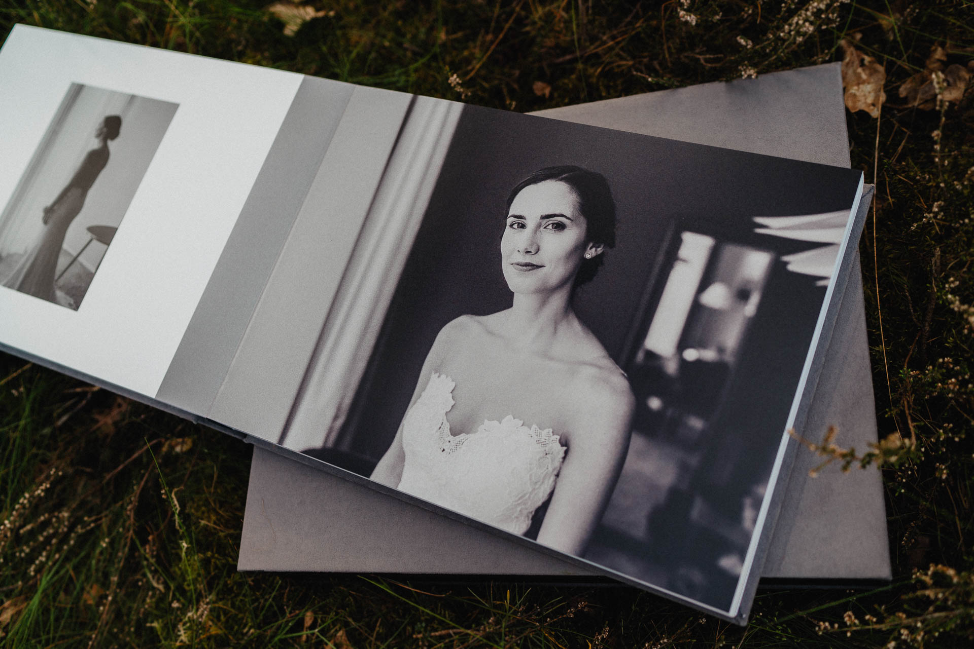 Handgefertigte edle Hochzeitsalben von Lisa & Andi Photography.