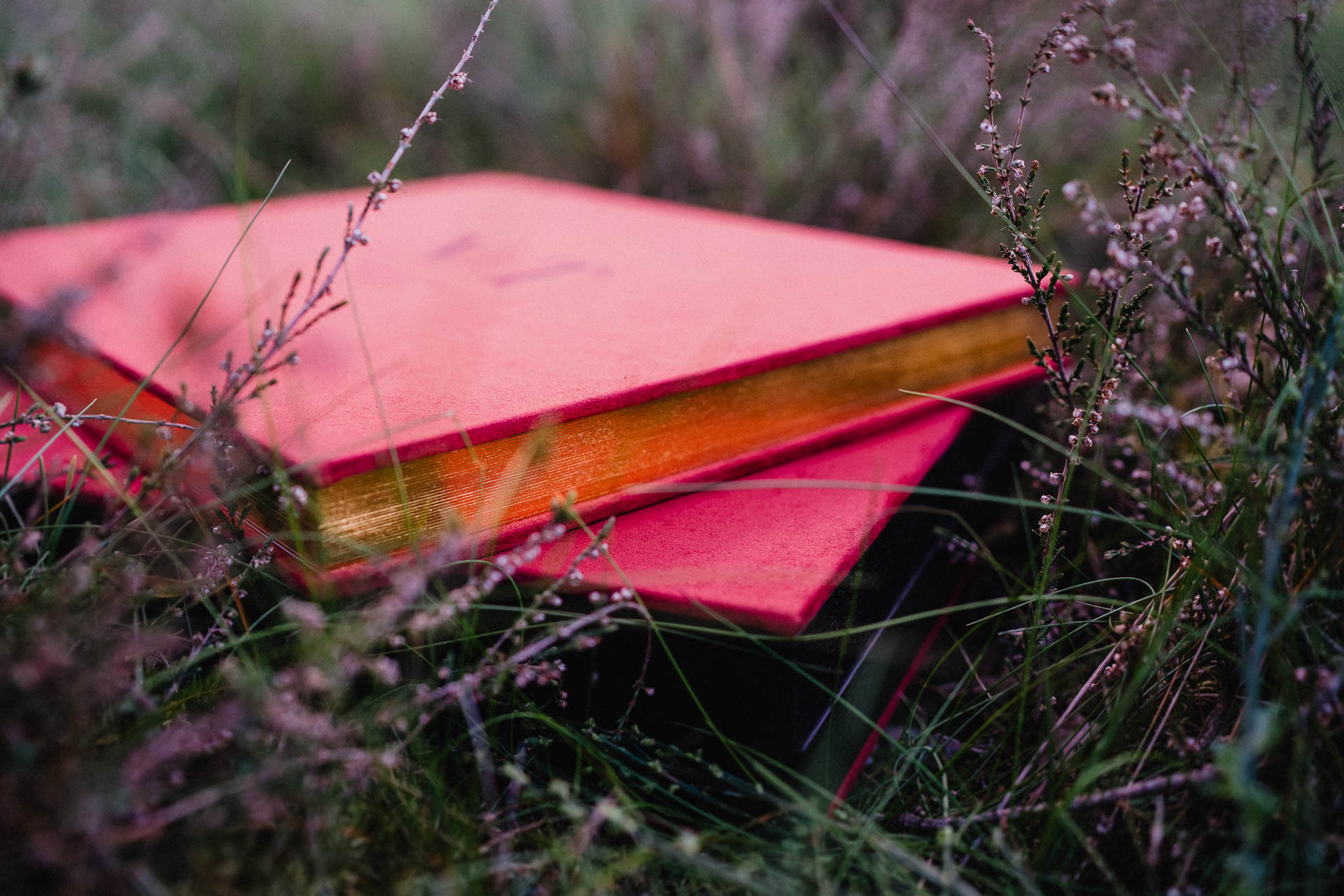 Handgefertigte edle Hochzeitsalben von Lisa & Andi Photography.